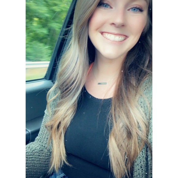 Meet your Posher, Jade - Picture 1 of 1